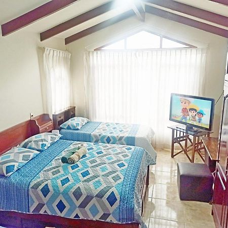 Residencial Moroni - Alojamiento En Cochabamba住宿加早餐旅馆 外观 照片